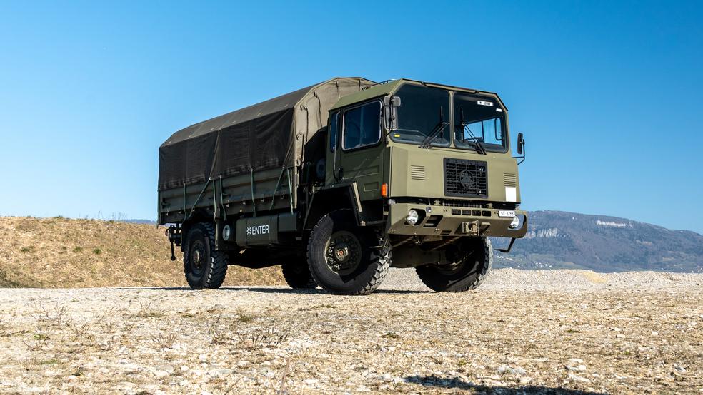 Bild von Militärfahrzeug & Bus-Treffen