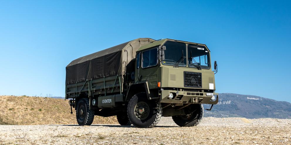 Bild von Militärfahrzeug & Bus-Treffen