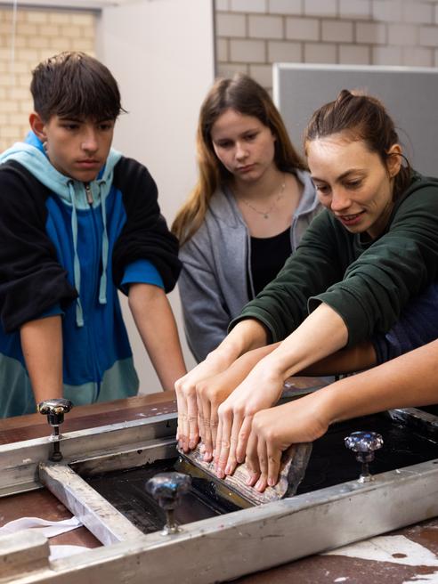 Bild von Workshopleiter:innen für technische Workshops