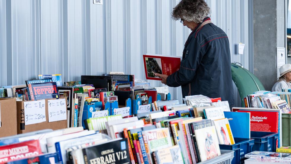 Image of Vinyl / Film / Book Exchange
